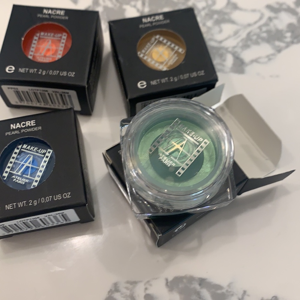 Brand new! Nacre shadows